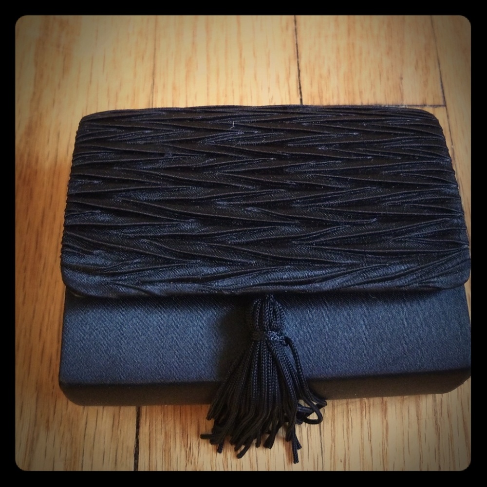 Brand new tiny shoulder bag
